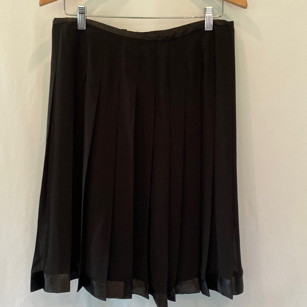 ❤️3/$30 Norton McNaughton Pleated Black Skirt